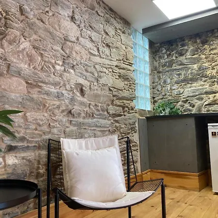 Casa Historica De Piedra En El Camino De Santiago *